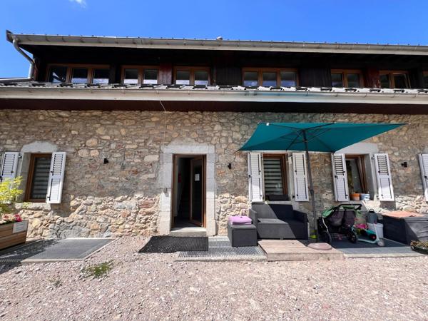 T3 lumineux avec vues dégagées depuis les chambres