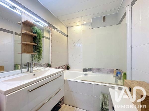 Appartement à vendre 5 pièces 77,09 m² Marly-le-Roi