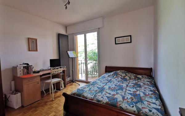 Maison à vendre    5 pièces • 150 m2 Varennes-Jarcy