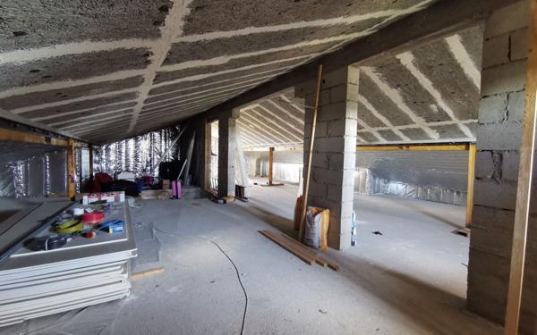 Maison à vendre    5 pièces • 150 m2 Varennes-Jarcy