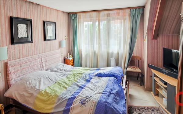 Maison à vendre    6 pièces •  Saint-Denis