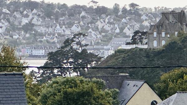 Crozon – Spacieuse propriété familiale proche plage et bourg