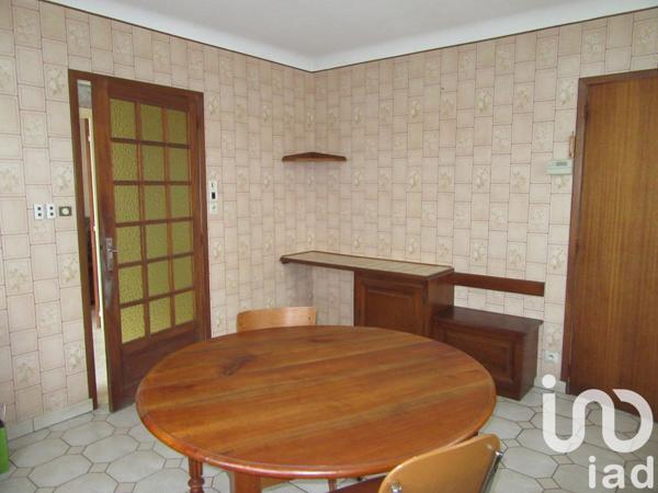 Maison traditionnelle 4 pièces de 101 m² à Bressuire (79300)