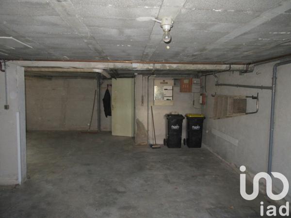 Maison traditionnelle 4 pièces de 101 m² à Bressuire (79300)