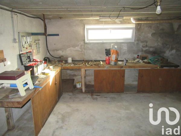 Maison traditionnelle 4 pièces de 101 m² à Bressuire (79300)