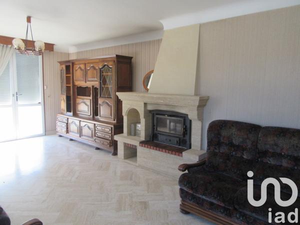 Maison traditionnelle 4 pièces de 101 m² à Bressuire (79300)