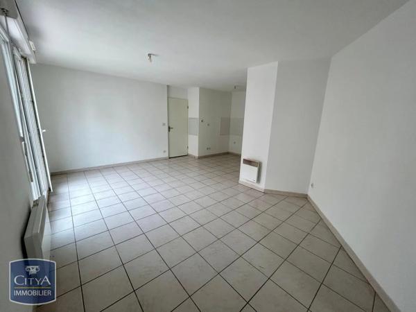 Appartement à louer 2 pièces 54.6m² Nîmes (30000)