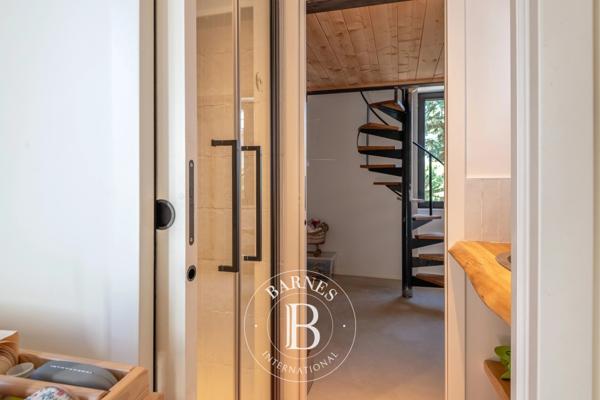 Champagne-au-Mont-d'Or, Maison 5 Chambres -  210 m² à vendre