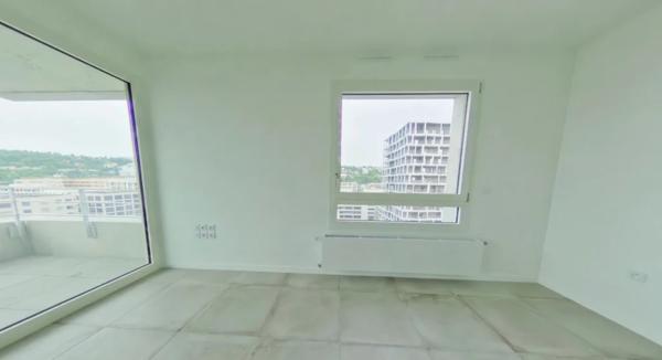 APPARTEMENT T3 A LOUER - LYON 2EME ARRONDISSEMENT 69.6 m 2 1 520 € charges comprises par mois