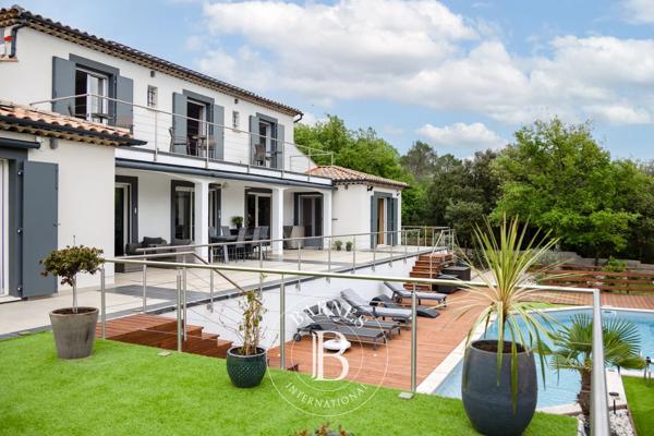 Saint-Maximin-la-Sainte-Baume, Villa 4 Chambres -  260 m² à vendre