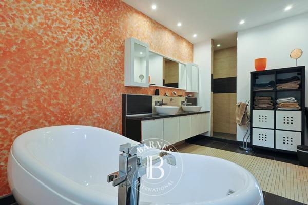 Saint-Maximin-la-Sainte-Baume, Villa 4 Chambres -  260 m² à vendre