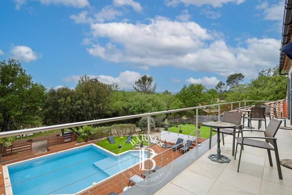 Saint-Maximin-la-Sainte-Baume, Villa 4 Chambres -  260 m² à vendre