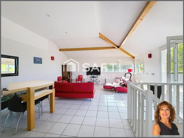 Duplex T4 dans résidence standing