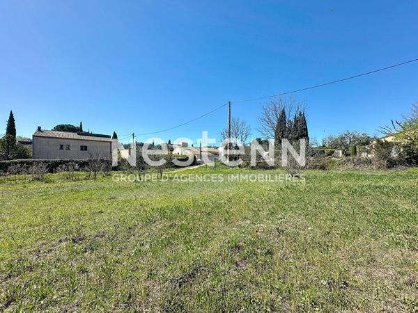 A VENDRE TERRAIN CONSTRUCTIBLE 700 m² LORGUES PROCHE VILLAGE
