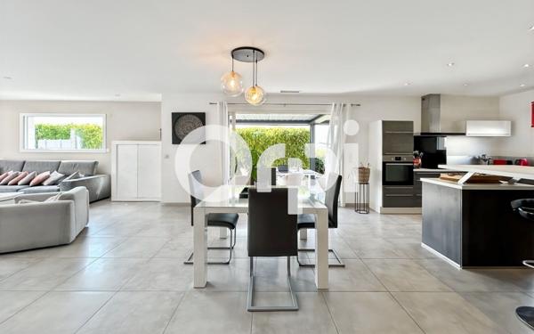 Maison à vendre    5 pièces •  Fabrègues