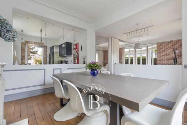 Clamart, Maison  280 m² à vendre