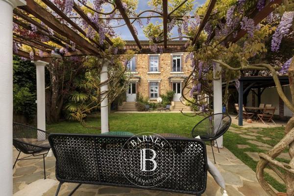 Clamart, Maison  280 m² à vendre