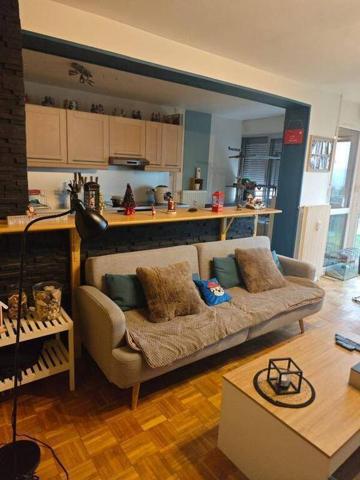 F4 AVEC BALCON ET VUE DEGAGEE