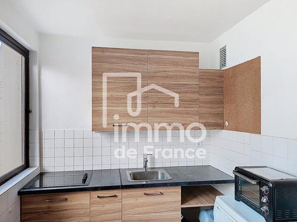 Appartement Oyonnax 1 pièce(s) 30.02 m²