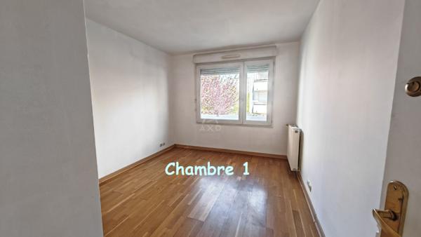 Appartement F5 au 1er étage 4 chambres 2 parkings