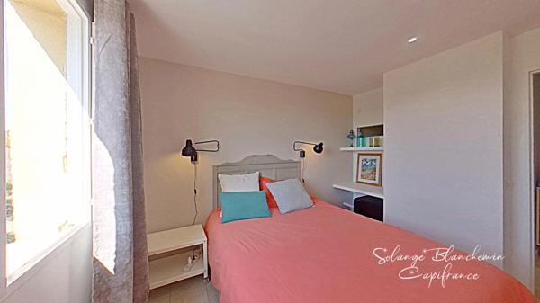 Dpt Hérault (34), à vendre Bessan – Maison 5 pièces + 3 studios – Piscine – Prix en baisse