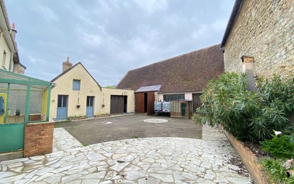 Maison à vendre    6 pièces •  Alençon