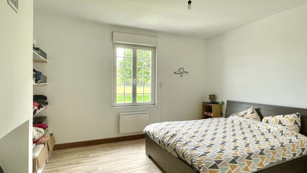 Maison
                                                                                                                                                                                                                                                                                                                        6 pièce(s)                                                                                                                                                                                                          4 chambre(s)                                                                                                                                                                                                          115  m²