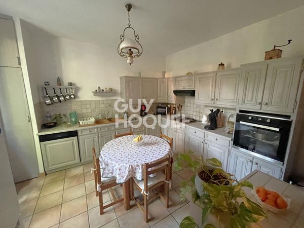 A proximité du centre ! Jolie maison avec jardin bucolique