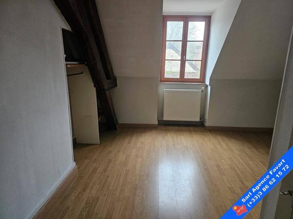 Immeuble 165.84m² à vendre à Joigny 89300