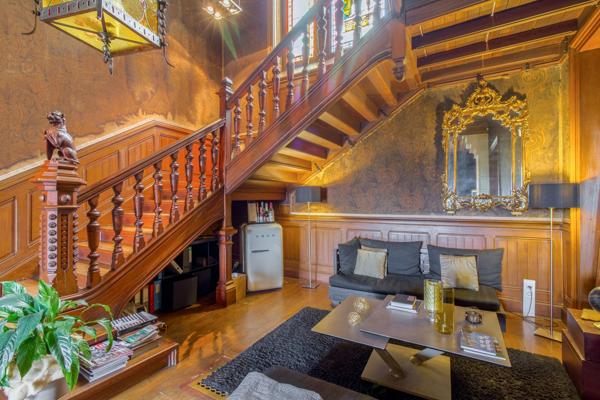 Saint-Front-de-Pradoux (24400) Château enchanté en Périgord blanc