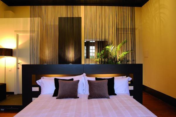 Saint-Front-de-Pradoux (24400) Château enchanté en Périgord blanc