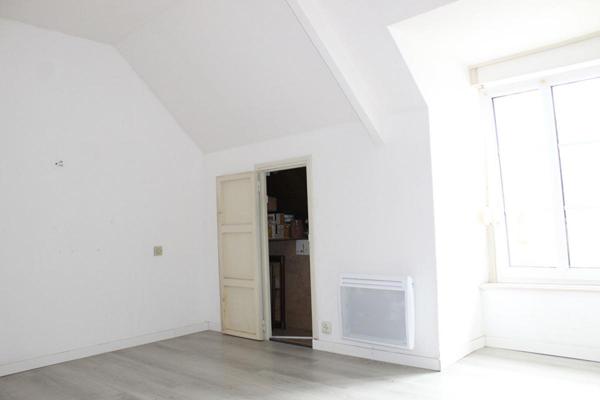 Exclusivité!! Côtes d'Armor 22590 Pordic. 2 chambres, garage indépendant, terrain