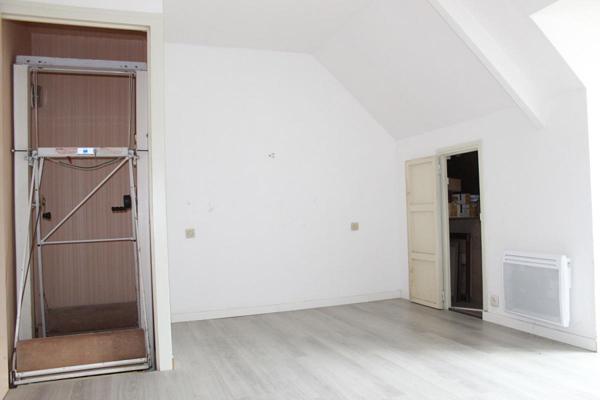 Exclusivité!! Côtes d'Armor 22590 Pordic. 2 chambres, garage indépendant, terrain