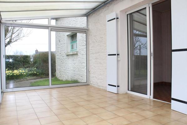 Exclusivité!! Côtes d'Armor 22590 Pordic. 2 chambres, garage indépendant, terrain