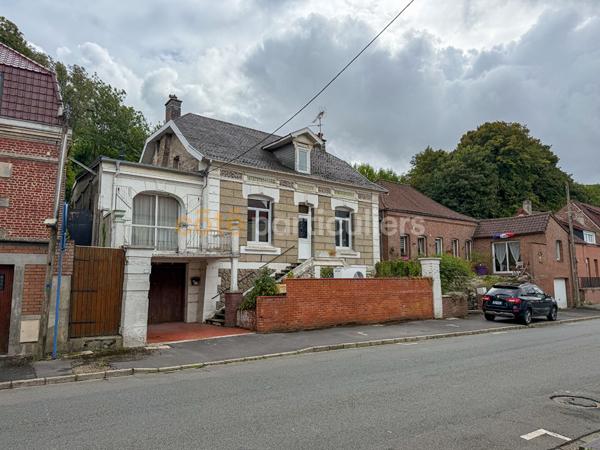 Vente
                Maison134,47 m² - 5 Pièces -
                    SAINT POL SUR TERNOISE (62130)