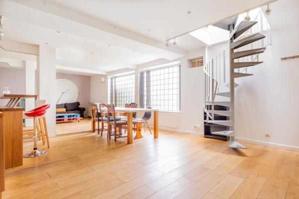 Loft Paris 19 3 pièce(s) 115 m2 au sol