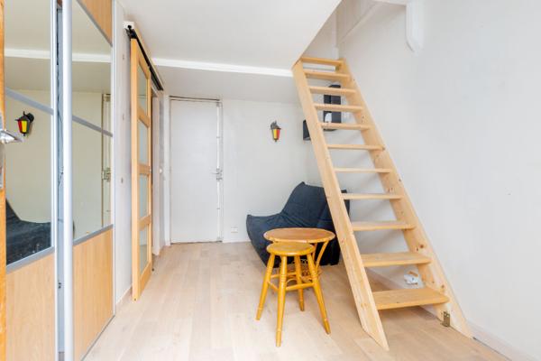 Loft Paris 19 3 pièce(s) 115 m2 au sol