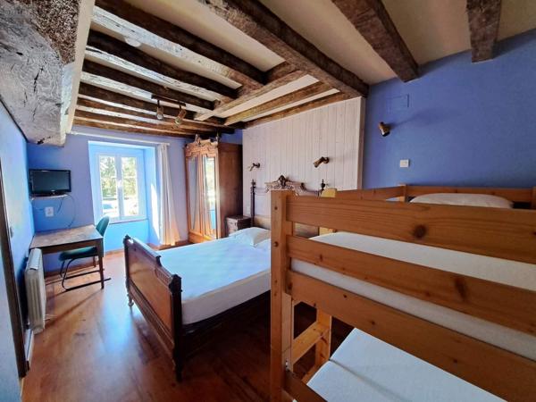 Fonds et/ou murs commerciaux à vendre à La Selle-Craonnaise en Mayenne (53800), ref : 076/2749-VER