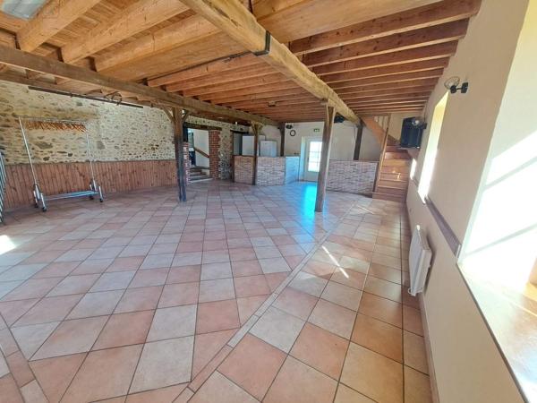 Fonds et/ou murs commerciaux à vendre à La Selle-Craonnaise en Mayenne (53800), ref : 076/2749-VER