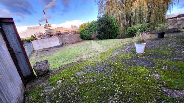 Entrepôt à vendre à Marconnelle - + terrain