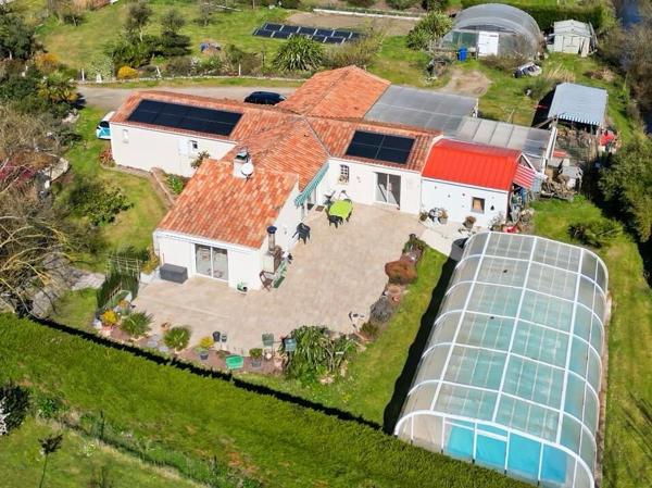 Maison 128m² avec piscine sur 3047m²