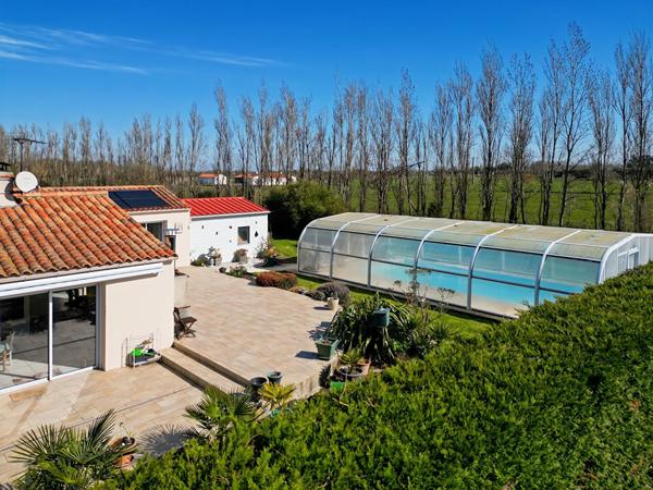 Maison 128m² avec piscine sur 3047m²