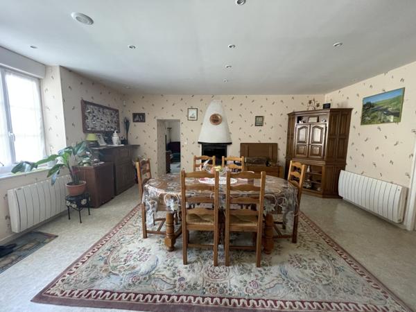 Vente Maison137 m² - 6 Pièces - LIGNIERES (18160)