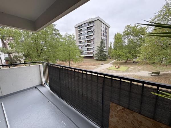 Appartement à louer 1 100 € CC Bordeaux 3 p 77 m² DPE D