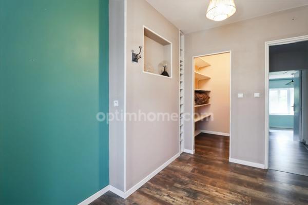 Propriété de Charme - 108 m² - 6 pièces - 4 Chambres - Piscine - Granges et Dépendances - Terrain 7 744 m² - MAGNAC LAVAL (87)