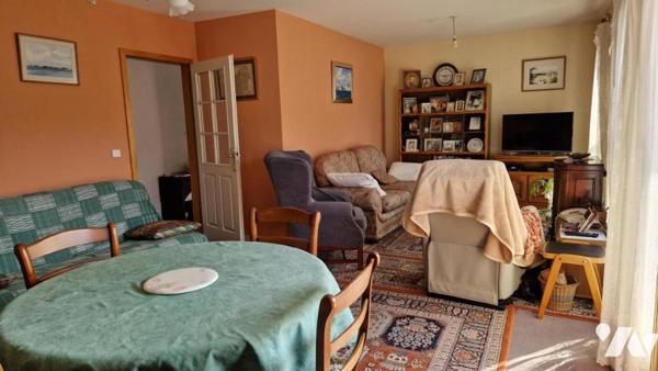 SAINT MALO - Rocabey/Gare - Appartement T3 (82.53m²) - SUD - 3eme étage - Asc., balcon et parkings.