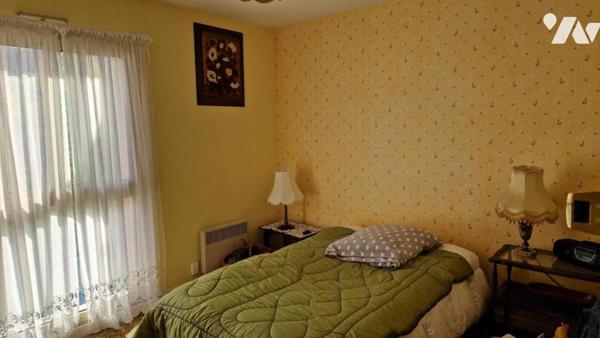 SAINT MALO - Rocabey/Gare - Appartement T3 (82.53m²) - SUD - 3eme étage - Asc., balcon et parkings.