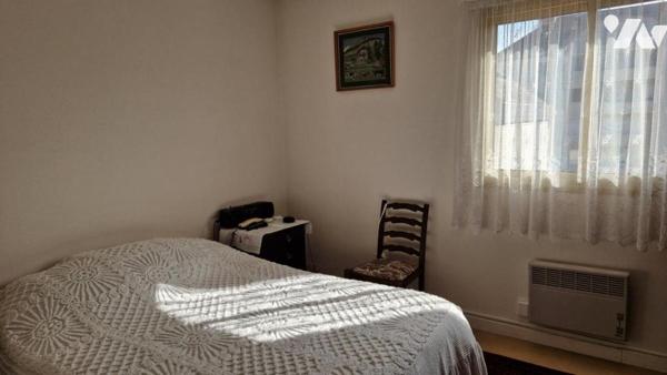 SAINT MALO - Rocabey/Gare - Appartement T3 (82.53m²) - SUD - 3eme étage - Asc., balcon et parkings.