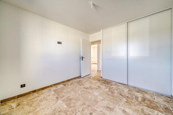 Montlieu-la-Garde (17210) Maison 4 pièces de 90m2 habitables sur parcelle d'environ 600m2