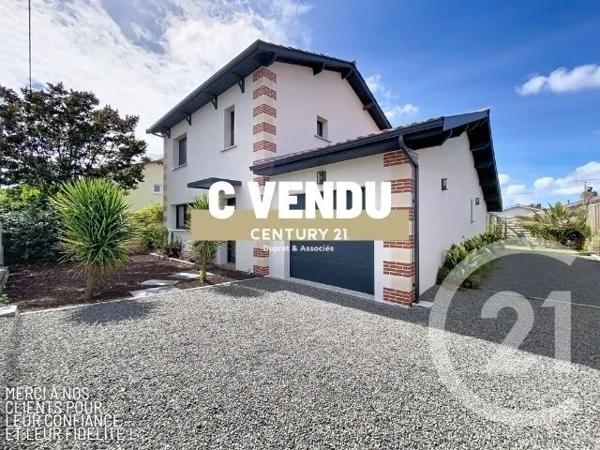 Maison à vendre  4 pièces - 104,71 m 2   GUJAN MESTRAS  - 33
